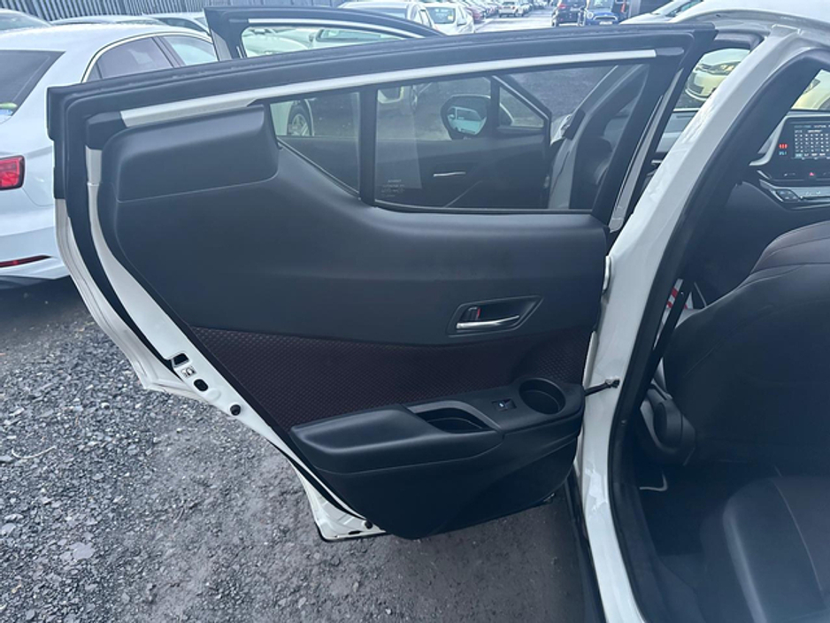 2017 Toyota C-HR - image 6