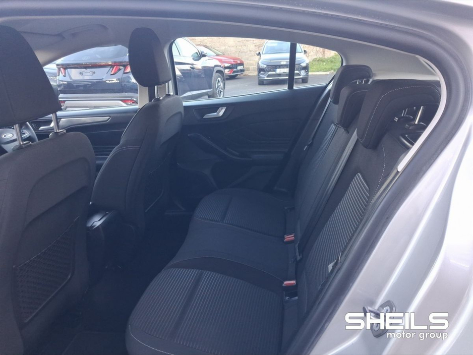 2022 Ford Focus - image 7