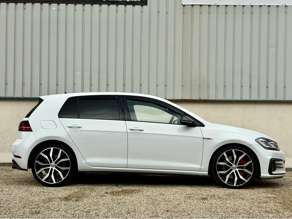 2018 Volkswagen Golf - image 6