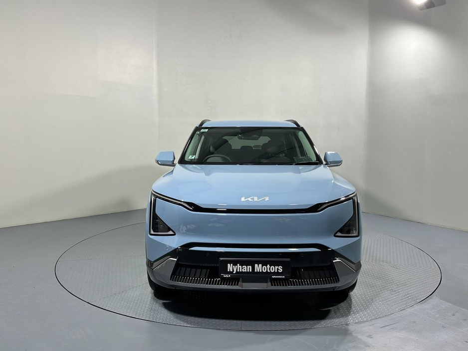 2026 Kia EV5 - image 2