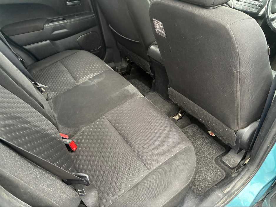 2011 Mitsubishi ASX - image 9