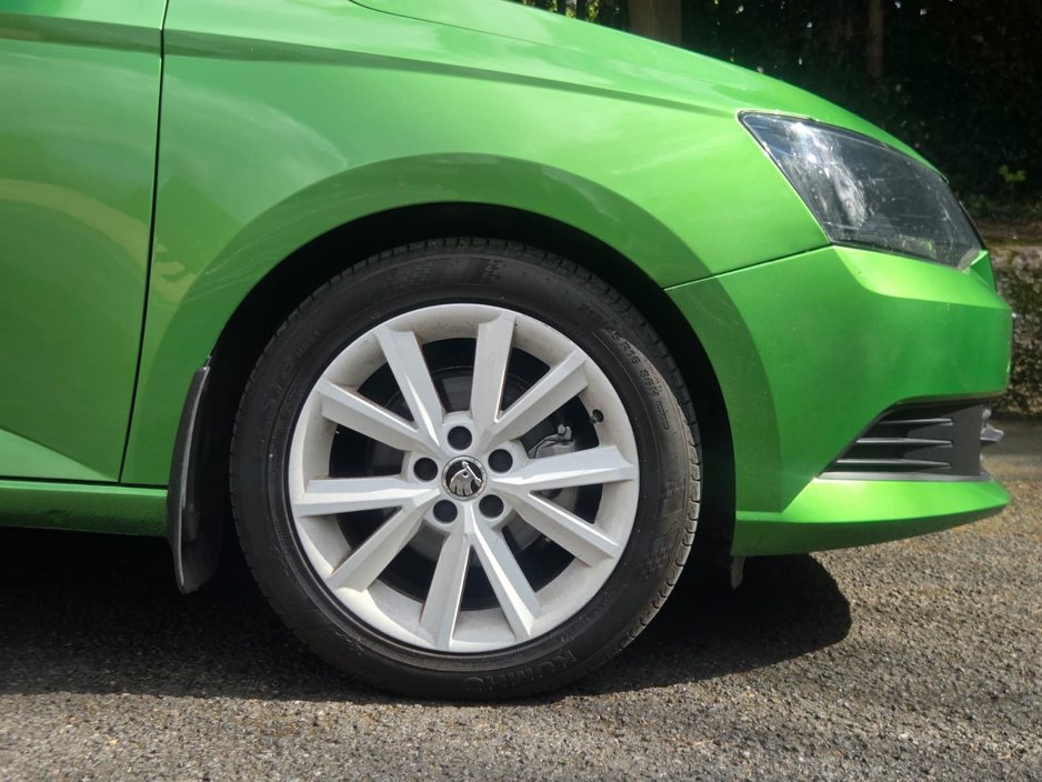 2017 Skoda Fabia - image 23