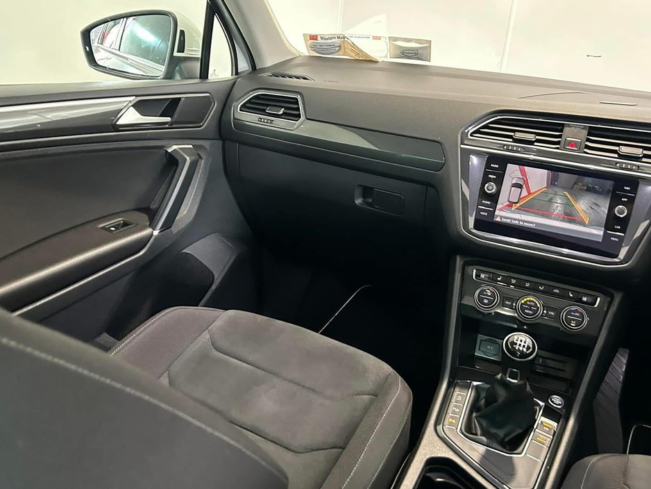 2019 Volkswagen Tiguan - image 11