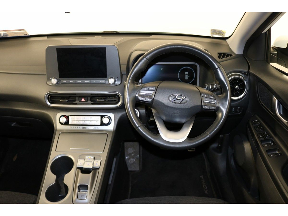 2022 Hyundai Kona - image 10
