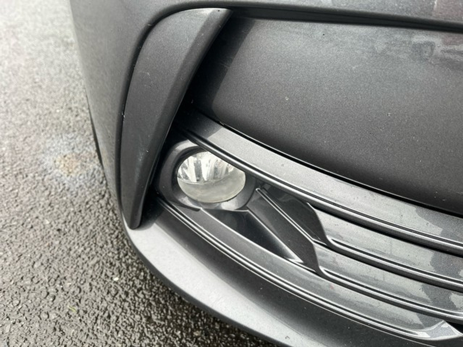 2018 Toyota Corolla - image 17