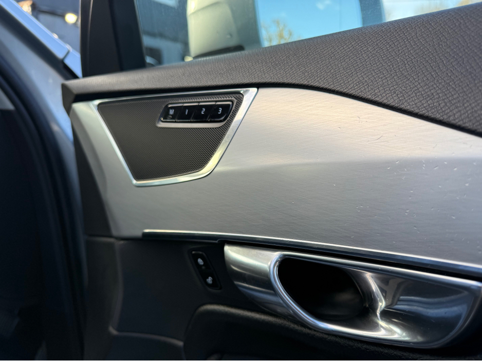 2016 Volvo XC90 T8 PHEV MOMENTUM GT 7 Seater Auto €21,950