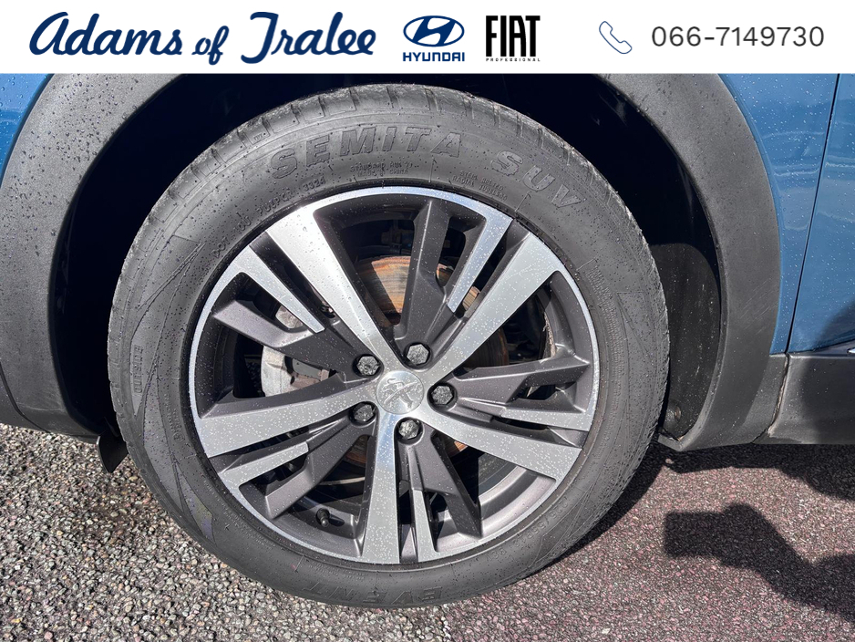 2022 Peugeot 5008 - image 16