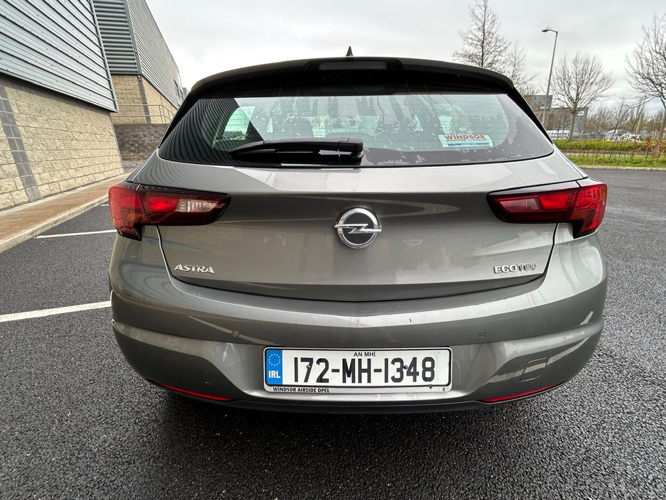 2017 Opel Astra - image 7