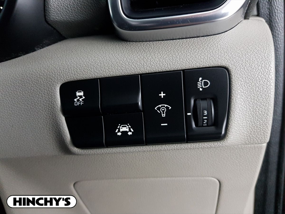 2018 Kia Sportage - image 18