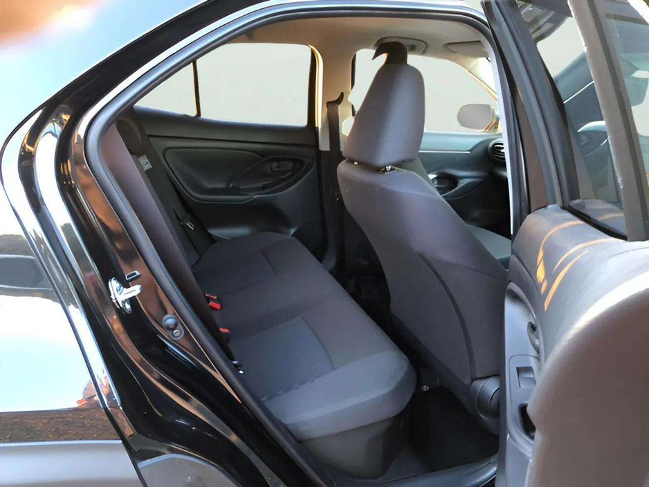 2022 Toyota Yaris Cross 1.5 HYBRID G Only 7000 Miles €26,995