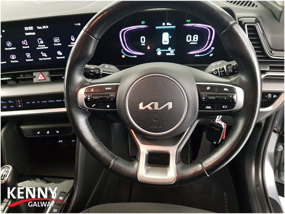 2022 Kia Sportage - image 25