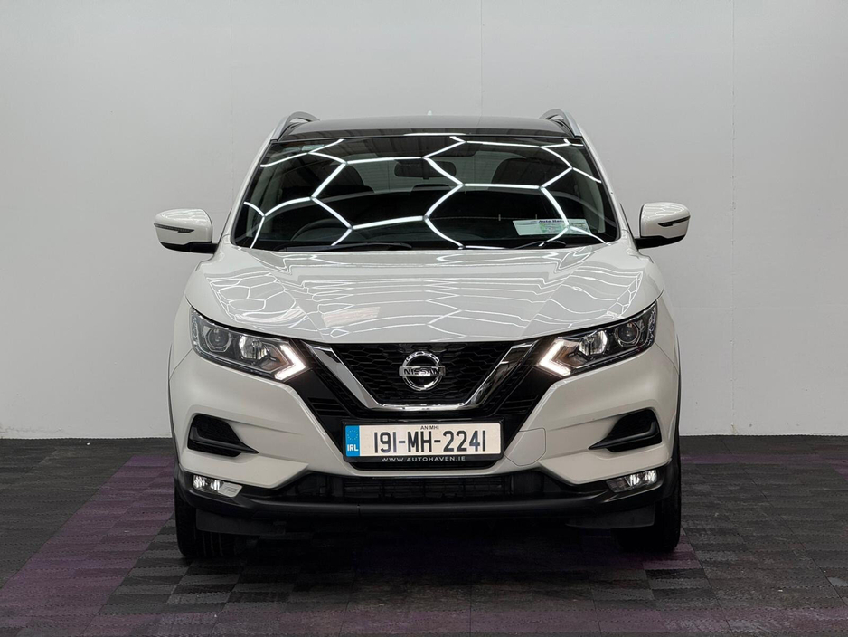 2019 Nissan Qashqai - image 2