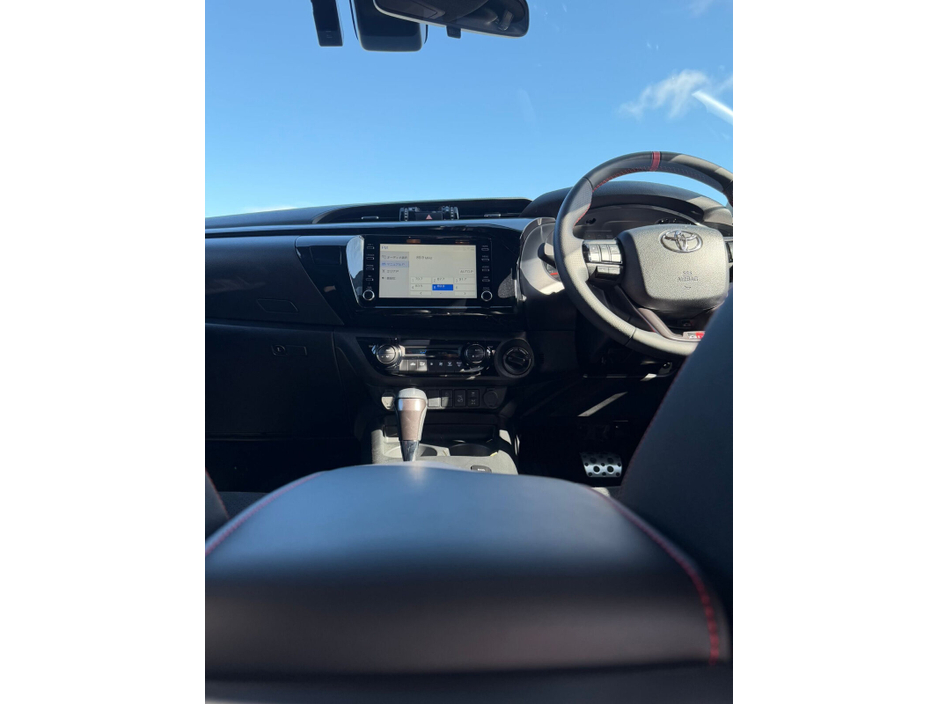 2023 Toyota Hilux - image 17