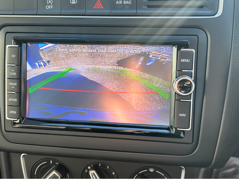 2016 Volkswagen Polo 1.2 TSI Automatic DSG high spec €13,495