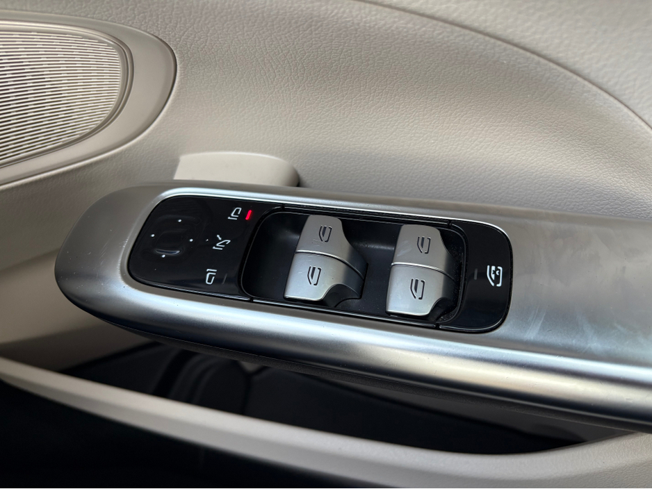 2021 Mercedes-Benz C Class - image 18