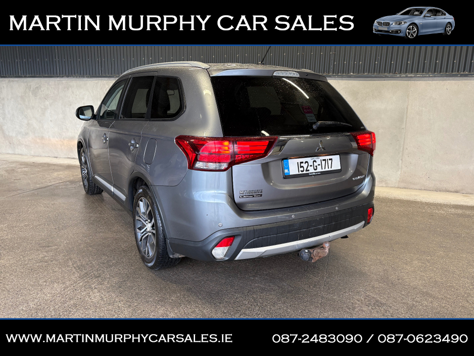 2015 Mitsubishi Outlander - image 9