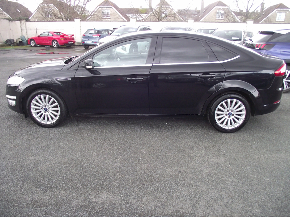 2014 Ford Mondeo - image 11