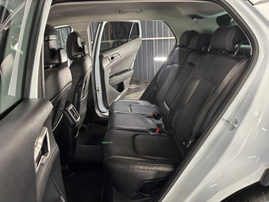 2024 Kia Sportage - image 13