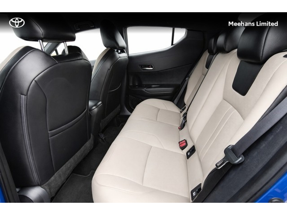 2019 Toyota C-HR - image 7