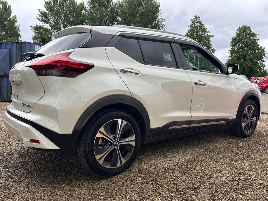 2020 Nissan Juke - image 4