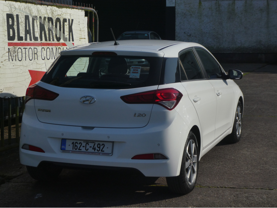 2016 Hyundai i20 - image 2