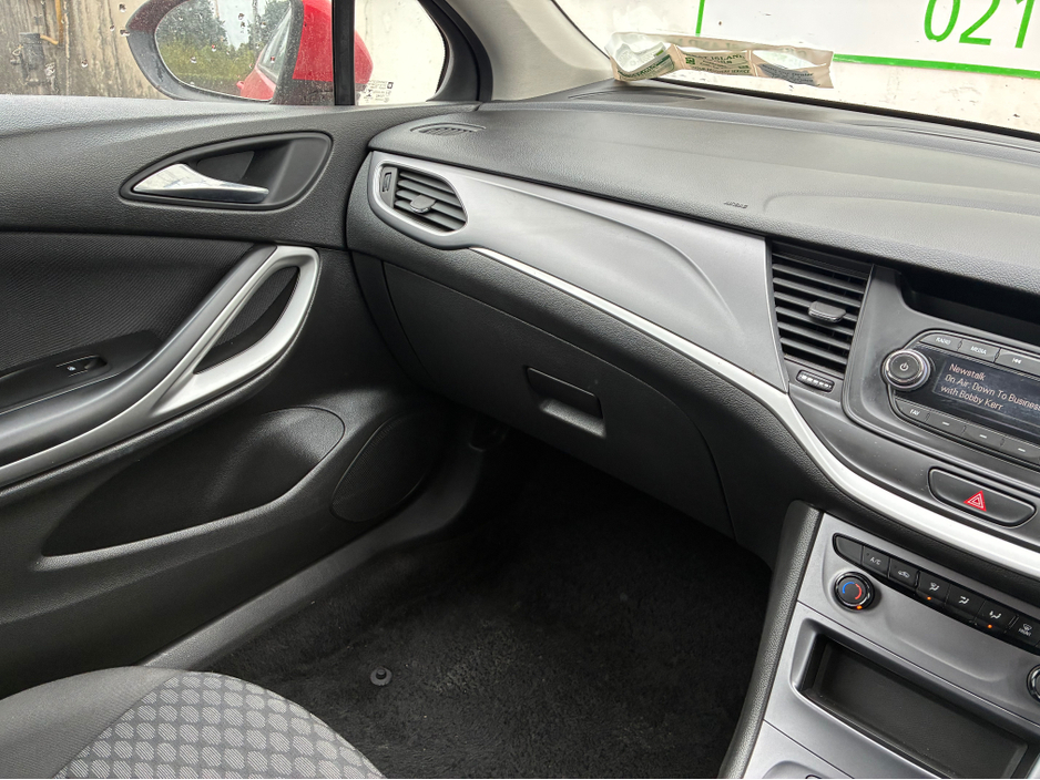 2019 Opel Astra - image 23