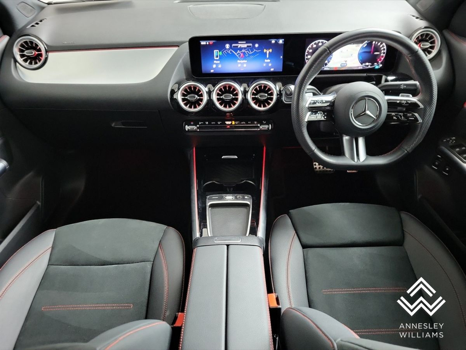 2025 Mercedes-Benz GLA Class GLA250e AMG Line Executive Exclusive Edition
