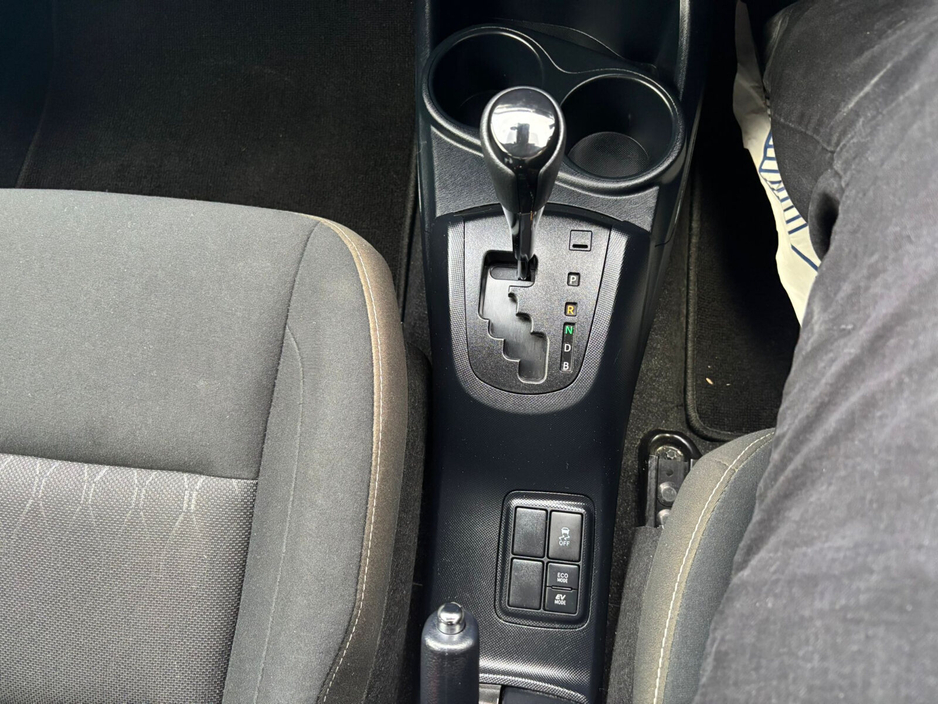 2020 Toyota Aqua Hybrid Luxury €13,950