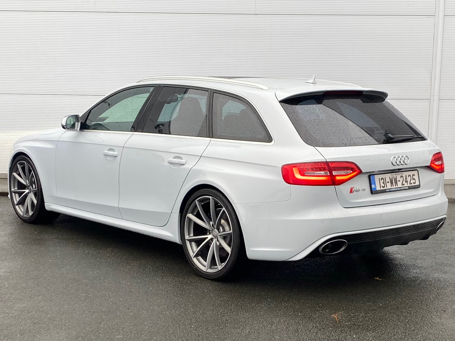 2013 Audi RS4 AVANT €41,995