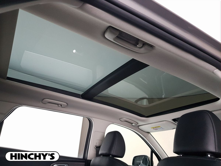 2025 Kia Sorento - image 29