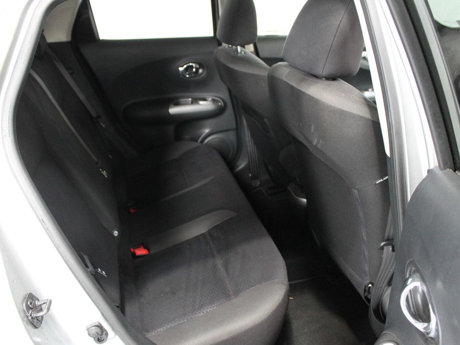 2014 Nissan Juke - image 13