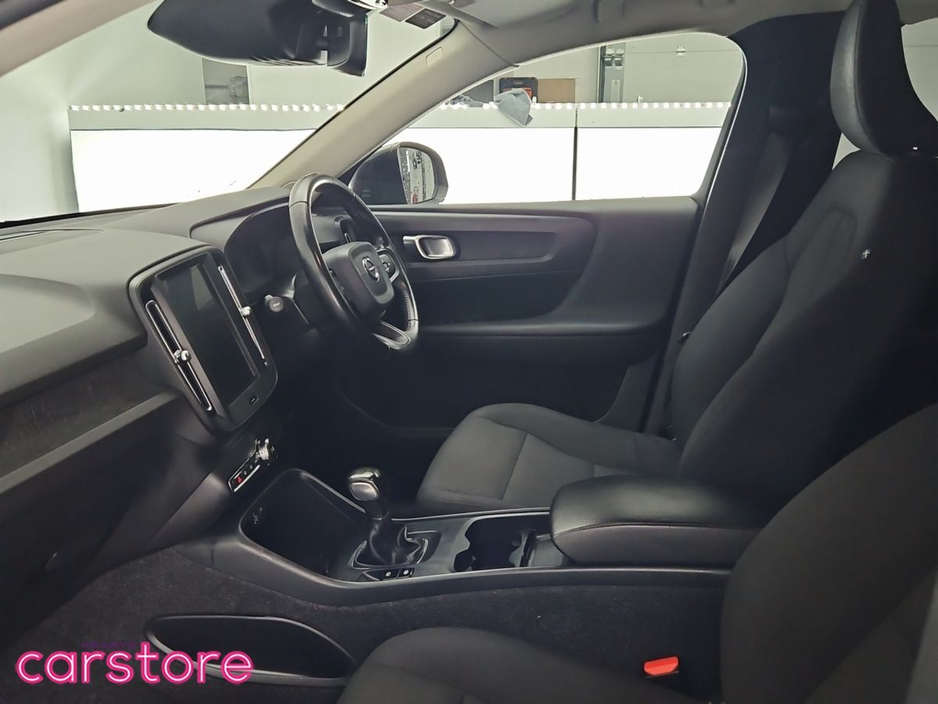 2019 Volvo XC40 - image 12