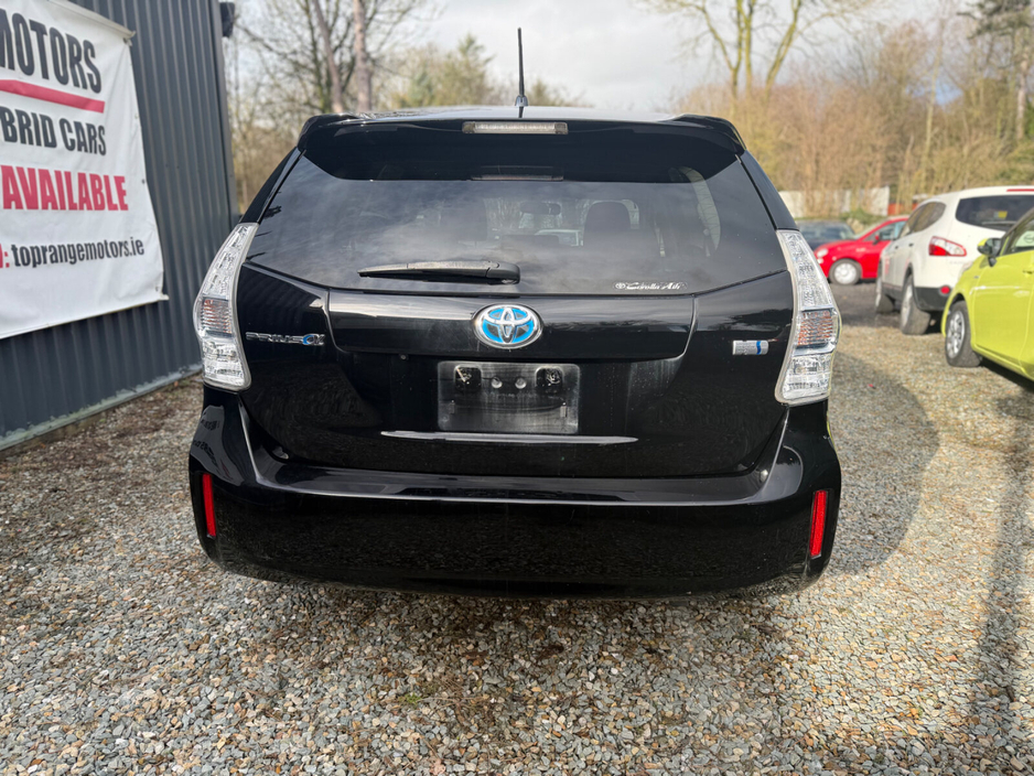 2015 Toyota Prius  €14,900