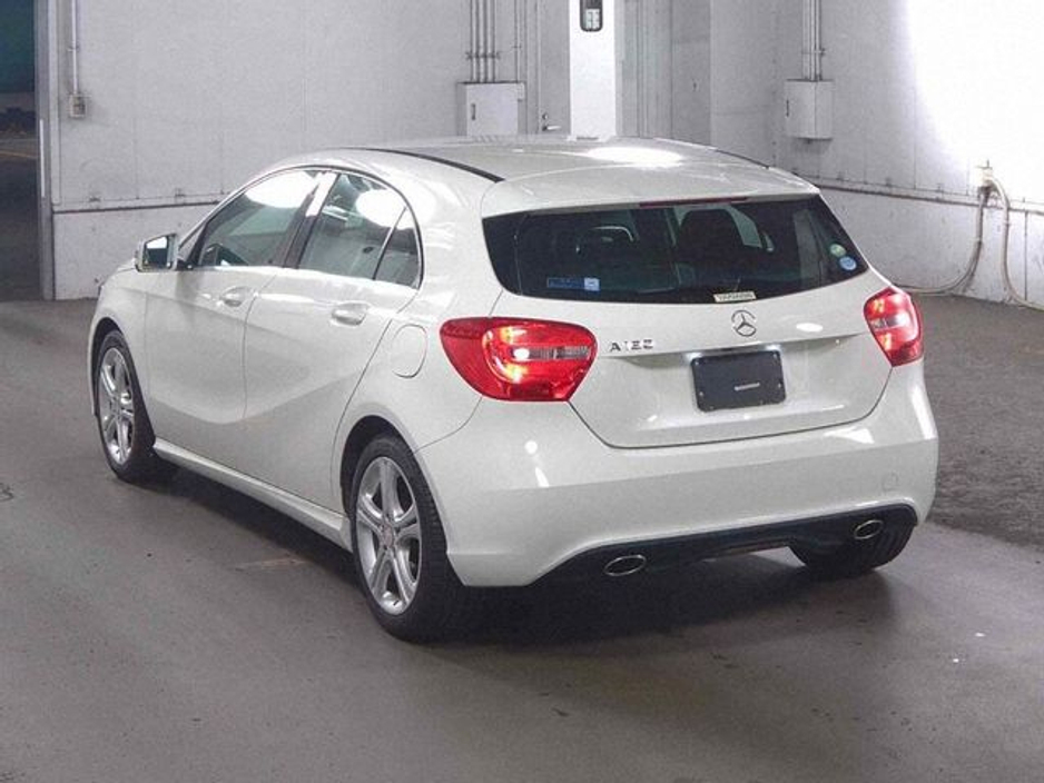 2014 Mercedes-Benz A Class - image 2