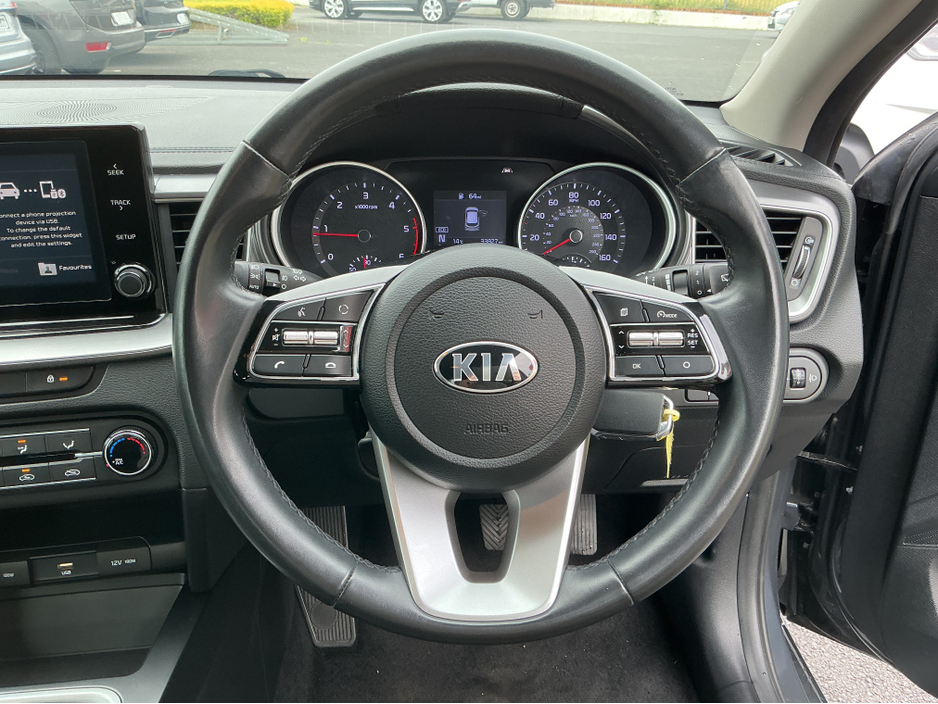 2021 Kia Ceed - image 10