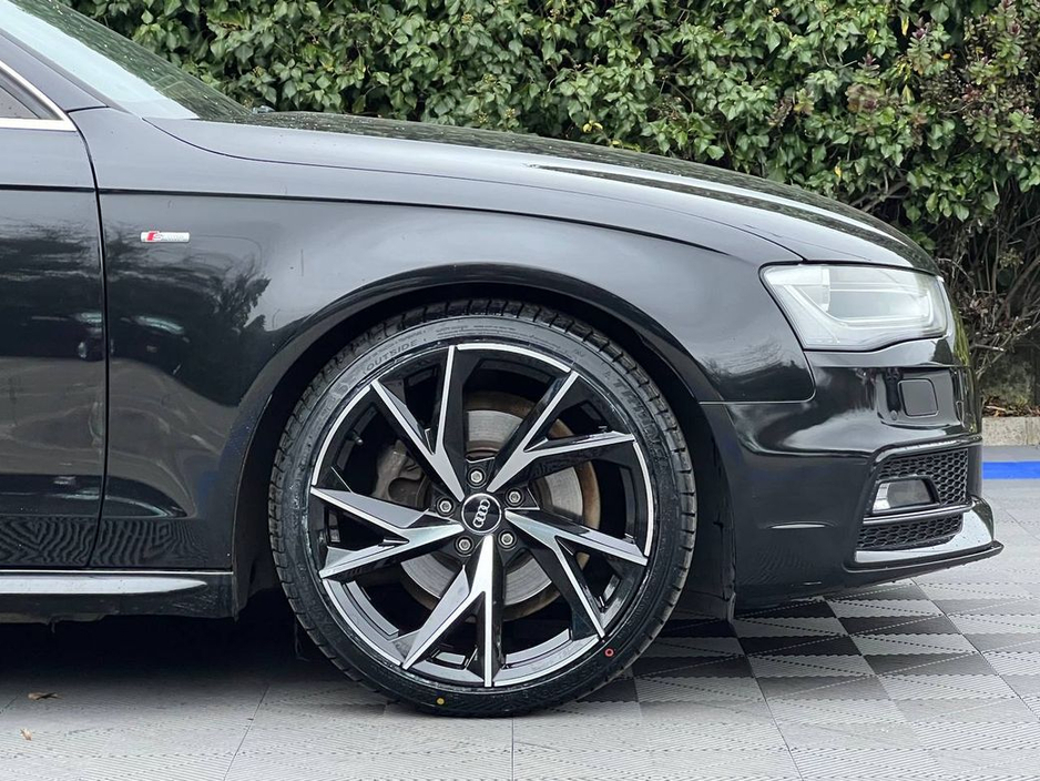 2014 Audi A4 S-LINE 2.0 TFSI // NEW 19" S-LINE ALLOYS // REVERSE CAMERA // S-LINE POWERED & HEATED SEATS €15,900