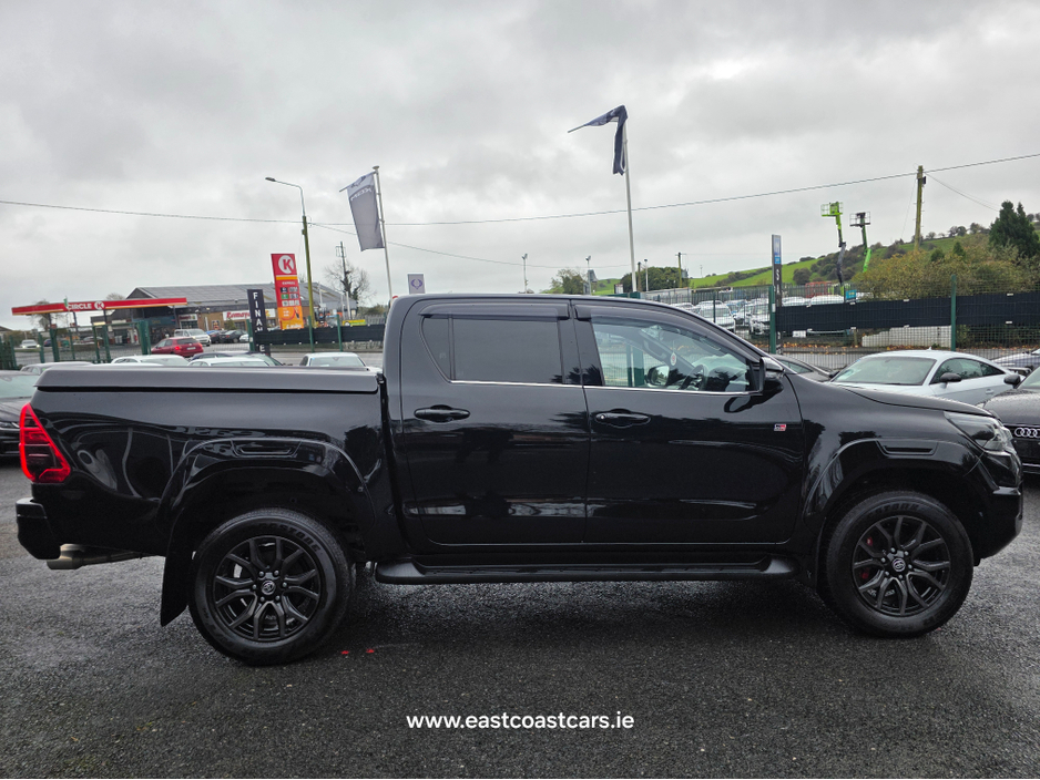 2023 Toyota Hilux GR EDITION 2.4D 360 REV CAMERA  4X4 HALF LEATHER  SEATS - €48,500
