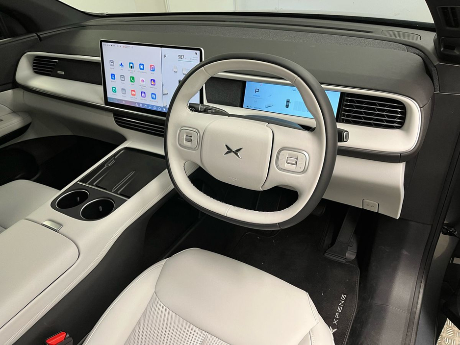 2025 Xpeng G6 - image 9