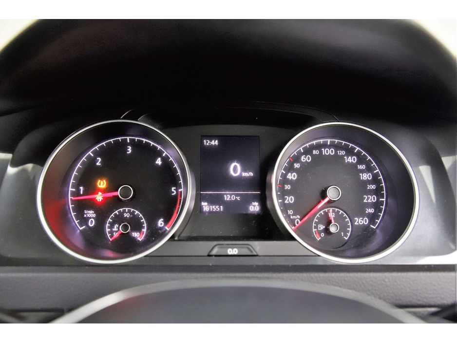 2017 Volkswagen Golf - image 14