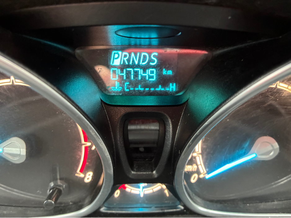 2014 Ford Fiesta - image 18