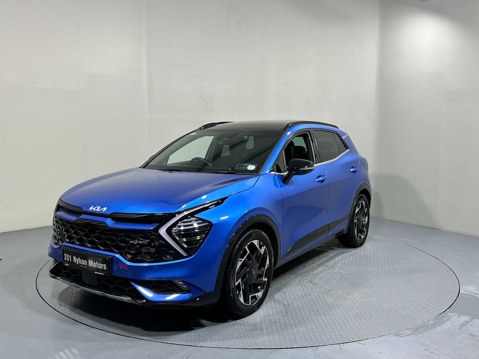 2025 Kia Sportage - image 3