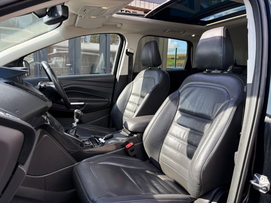 2018 Ford Kuga - image 16