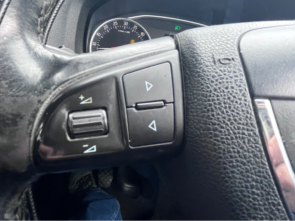 2013 Skoda Octavia - image 7