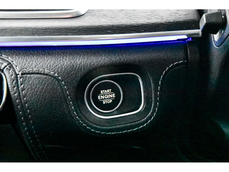 2021 Mercedes-Benz GLE Class - image 27