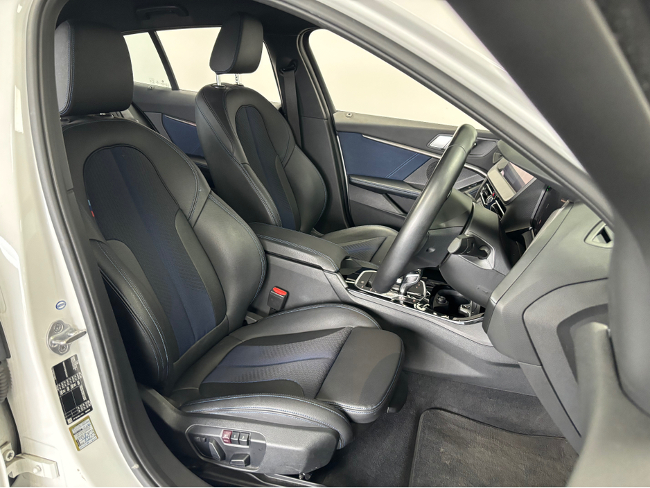 2019 BMW 1 Series - image 6