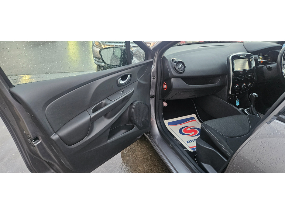 2015 Renault Clio lutecia automatic 1.2 petrol dynamique low kms €8,995