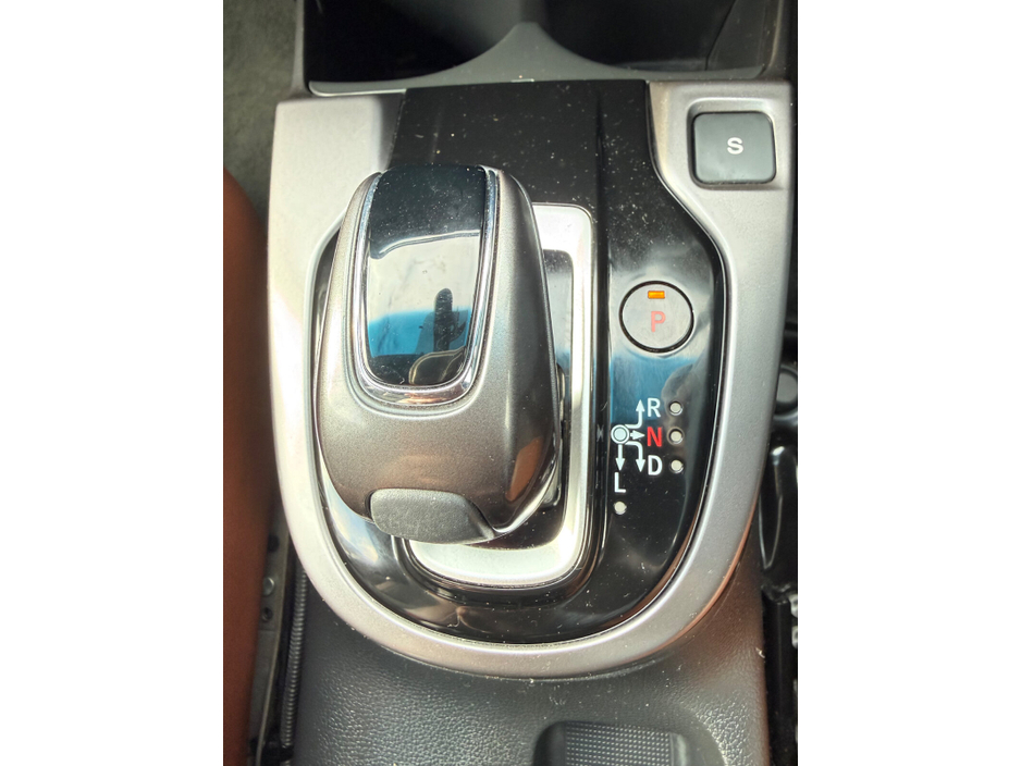 2017 Honda Fit - image 9