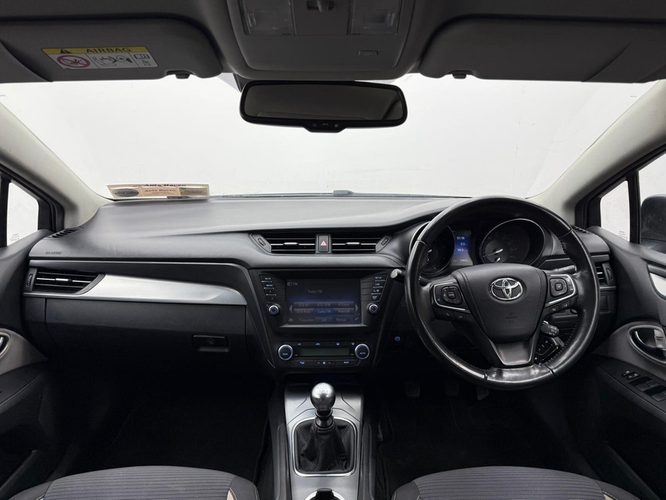 2018 Toyota Avensis 1.6 D-4D (112) Luna Navi €11,950