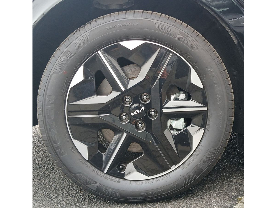 2026 Kia EV6 - image 9