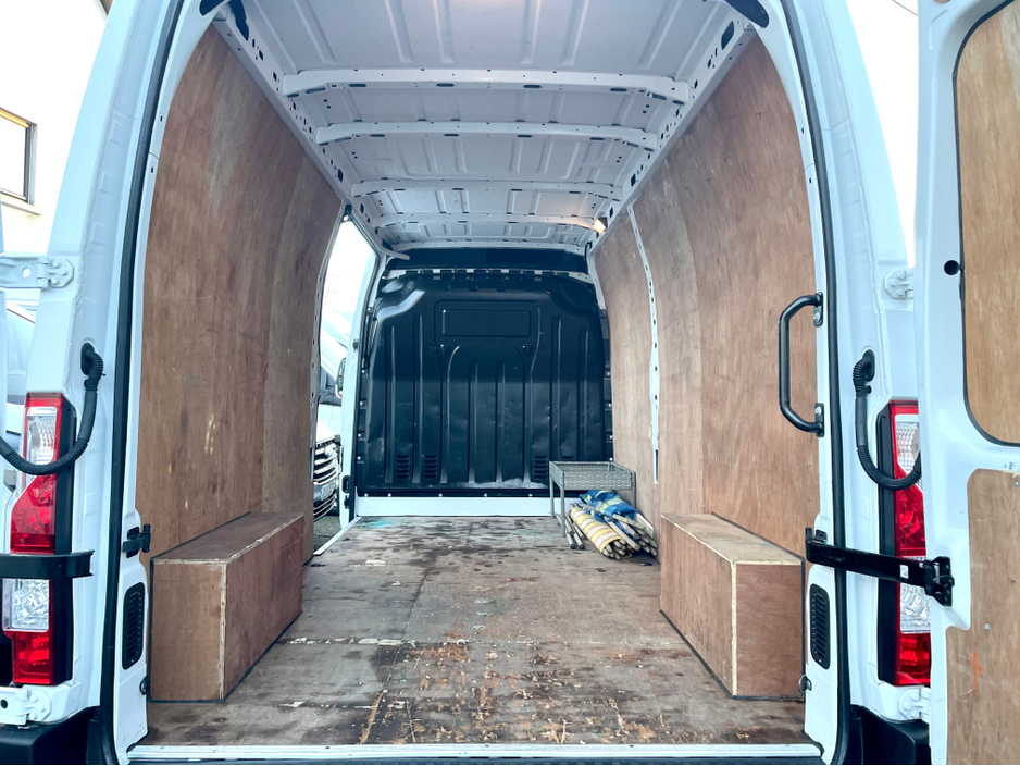 2022 Opel Movano L3H2 3500 2.3 CDTI 135BHP LWB €17,000